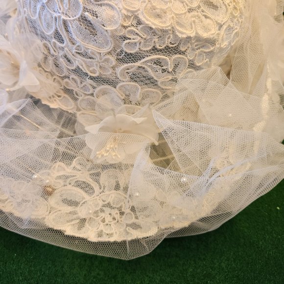 Vintage Juliet Veils 1980 Wedding Veil Hat & Back Veil, by Chicago Bead Works main image 7